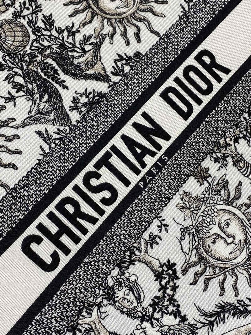 Christian Dior Shopping Bags